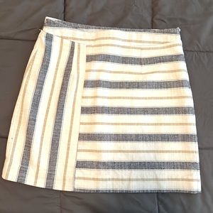Skirt - size small